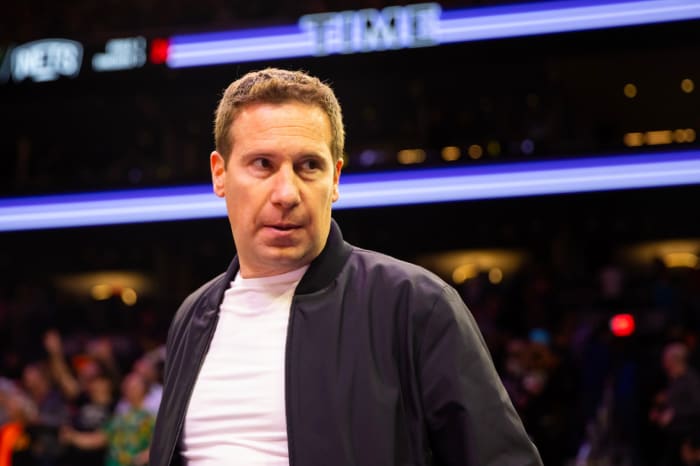Mat Ishbia has the potential to make quite the impression with the Suns should he make a move immediately after taking ownership of the franchise.